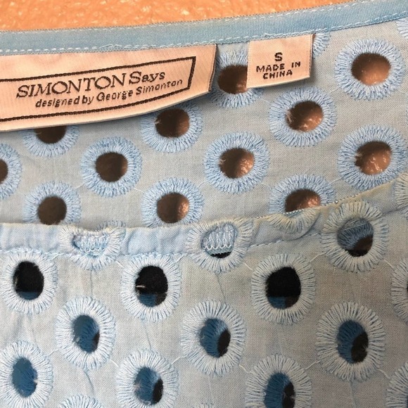 Simonton Says Blue Eyelet Long Sleeve Top Size S - Picture 2 of 5